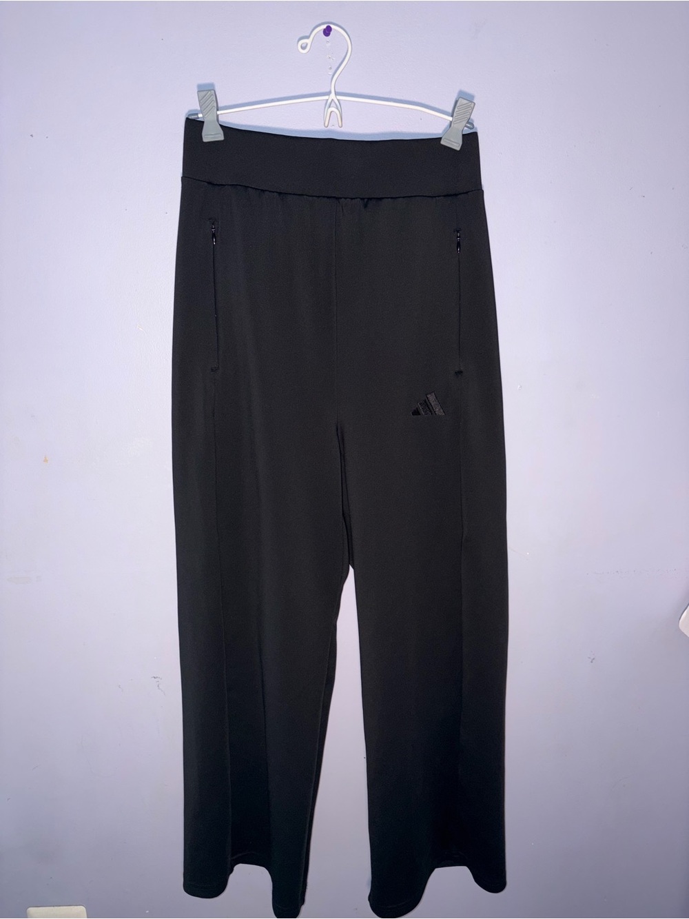 Adidas Women’s Black ankle&cropped yoga/athletic pants